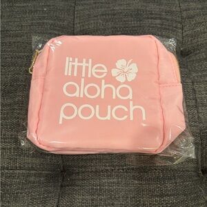 Pineapple Collective Little Aloha Pouch in Hibiscus Pink